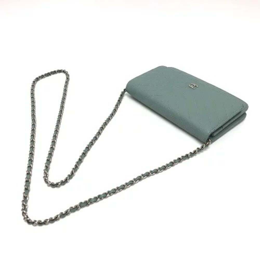 CHANEL Authentic Blue Caviar Leather Logo Wallet - Picture 6 of 16